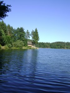 Ház a tó partján...